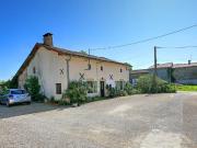 Ensemble de 4 maisons dans un parc avec 2 piscines hors...