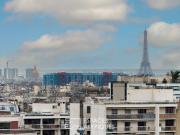 Ensemble de caractère avec balcons en dernier étage
