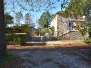 Ensemble de deux maison, deux piscines et gros potentiel...