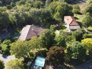 Ensemble de deux maisons en pierre au calme sans voisins...