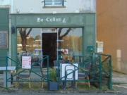 Ensemble immobilier avec local commercial