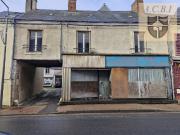 Ensemble immobilier avec local commercial en plein...
