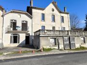 Ensemble immobilier de caractère à rénover