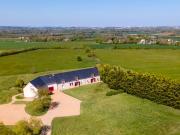 Ensemble immobilier LONGERE rénovée avec 3 appartements...