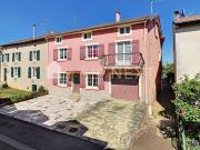 ENSEMBLE IMMOBILIER: MAISON DE VILLAGE + APPARTEMENT