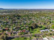 Entertainers delight, expansive 6 bedroom residence,...