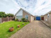 Enticott Close, Whitstable, CT5 2 bed detached bungalow...