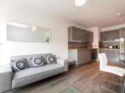 Entire 1 bed flat close to central london