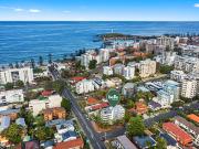 Entire floor luxury in beachside locale