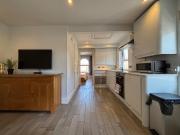 Entire one bed flat incl bills! Short term let