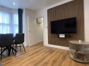 Entire refurbished, luxury and cosy 1 bed house