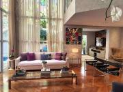 Entrar e morar! Casa Condominio 4 suítes Localização...