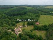 Entre Carcassonne et Toulouse, dans un village de la...