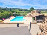 ENTRE GRIGNAN ET SUZE LA ROUSSE, BEAU MAS EN PIERRES AVEC PI