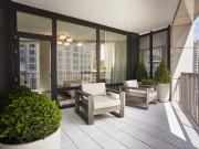 Entre MONTPLAISIR et MONCHAT: TRES GRAND T4 de 90m²