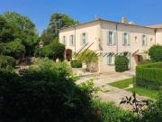 Entre Nîmes et Montpellier, propriété de famille sur...