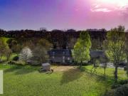 Entre Rennes et Saint Malo, près des Bords de Rance, Un...