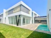 Entrega Inmediata Casa en Condominio de Estreno