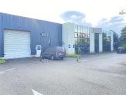 Entrepôt à louer Genas Parc d'activités clos et sécurisé