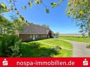 Wohnen und Vermieten unter einem Dach! Ganz idyllisch...