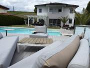 Entspannung pur – Wohnhaus mit Pool, überdachter...