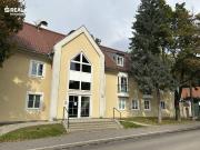 Schöne 2 Zimmer Dachgeschosswohnung hinter Schloss...