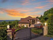 Eola Dr Nw, Salem, Home For Sale