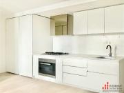 Epitome of Contemporary City Living EQ Tower! （Lease End...