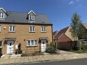 Epson Way, Bicester OX26, 4 bed end terrace house to...
