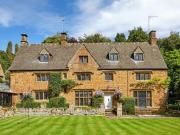 Equestrian Facility For Sale In Banbury, Oxfordshire