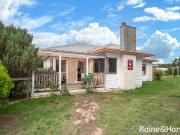 Equestrian Lifestyle Opportunity on Sunbury's...