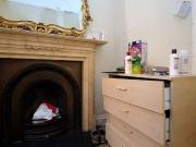 Equipped room in flat in Marylebone, London