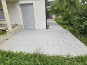 Erdgeschoss 3 Zimmer Wohnung mit 100 m² großem Garten! Erdgeschoss 3 Zimmer Wohnung mit 100 m² großem Garten!