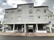 Erdgeschosswohnung mit 2 Balkone und Tiefgarage