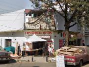 EXCELENTE UBICACION, 3 LOCALES COMERCIALES EN ESQUINA...