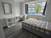 Erleigh Court Gardens, Reading RG6, 6 bedroom semi...