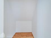 Erstbezug! 2,5 Zimmer Dachgeschosswohnung mit Garten und...