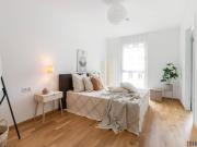 ERSTBEZUG | 2 Zimmer Neubau mit Balkon | Fernwärme | TG...