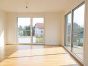 ERSTBEZUG 2 Zimmer Wohnung, Freifläche, unverbaubarem...