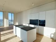 Erstbezug 3 Zi. Wohnung mit Rooftop Pool & Sauna