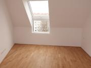 ERSTBEZUG 3 Zimmer DG Balkon Neubauwohnung