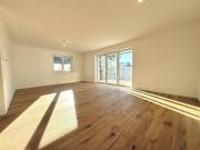 Erstbezug! 3 Zimmer Wohnung mit Balkon!