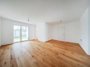 ERSTBEZUG 3 ZIMMER WOHNUNG MIT LOGGIA & GARTEN
