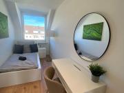 Erstbezug: 4 Zimmer WG, voll möbliert & frisch saniert