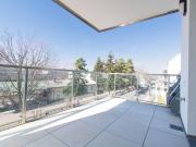 ERSTBEZUG: 3 ZIMMER WOHNUNG MIT 2 BÄDERN EN SUITE UND...