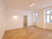 ERSTBEZUG: Altbauwohnung mit Balkon nahe dem beliebten...