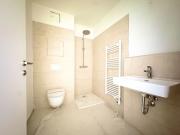 Erstbezug! Attraktive befr. 3Zi Mietwohnung mit Balkon...