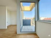 Erstbezug. Erstklassig. Außenflächen mit direktem Blick...