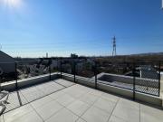 ERSTBEZUG | Außenflächen mit direktem Blick auf den...