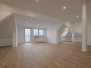 Erstbezug Dachgeschoss Loft mit Balkon | offen, modern |...